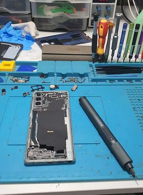 Phone Quick móvil en reparación